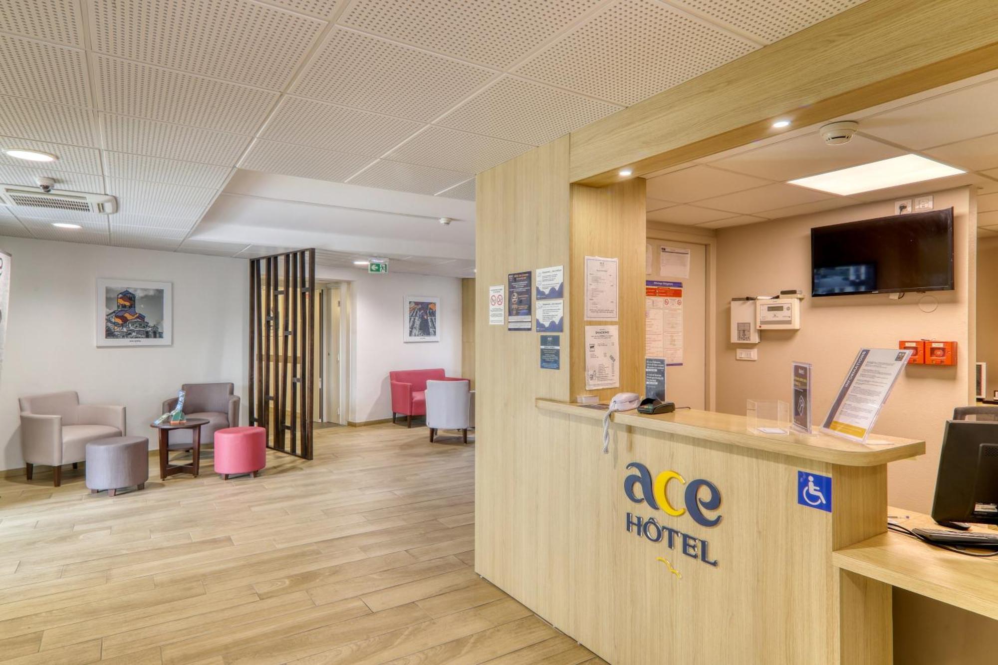 Ace Hotel Issoire Exterior photo